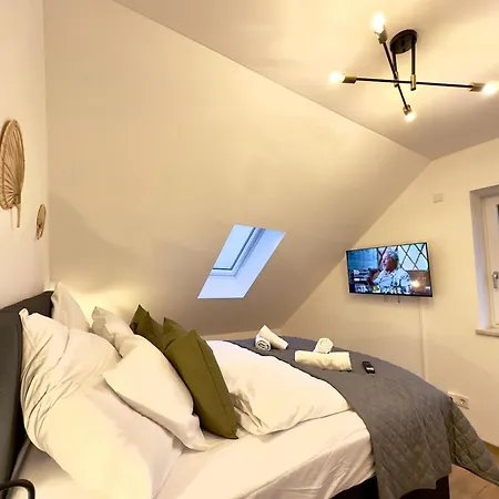 Kuelhome - Moderne Mit Kueche & Parkplatz Ausblick Auf Den Bayerischen Wald Stephansposching